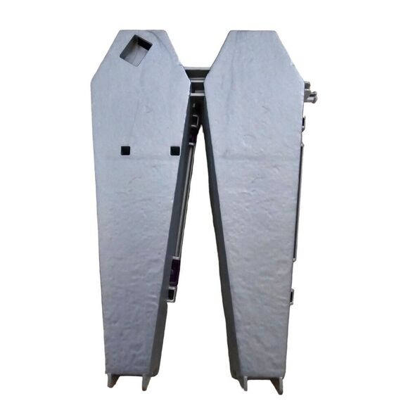 Monster High Deadluxe High School Part Lockers Coffins Accessory - Picture 2 of 8